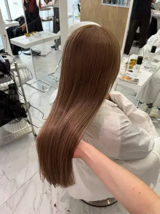ロング カラー Bei Licoldo.所属・マツオカ マコのヘアスタイル