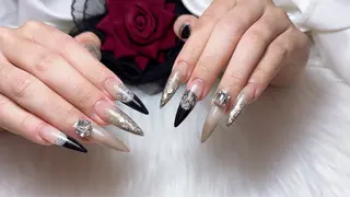 ネイル Nhit Nailsのネイルデザイン