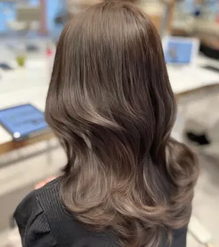 ロング 赤羽今日子/レイヤー /盛れる顔まわりのヘアスタイル