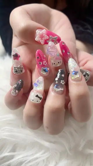 ネイル 菲菲ネイルサロン所属・FF フィフィネイルサロンのネイルデザイン