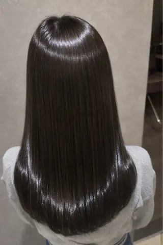 セミロング Lee 天王寺所属・Lee 天王寺 響のヘアスタイル