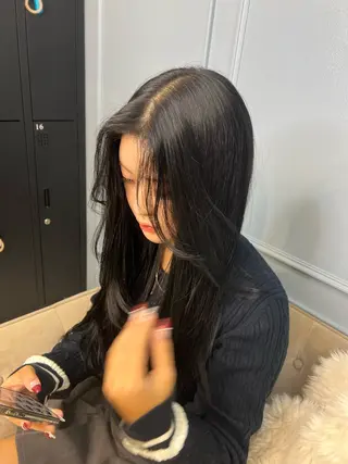 ロング カラー ハイトーン/髪質改善 🦋岩渕かすが🖤のヘアスタイル