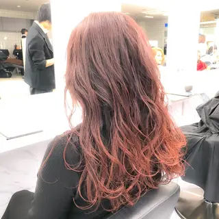 ロング ハイトーン×レイヤー カットTAKUMIのヘアスタイル