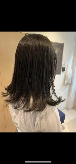 セミロング カラー なかにし まゆみのヘアスタイル