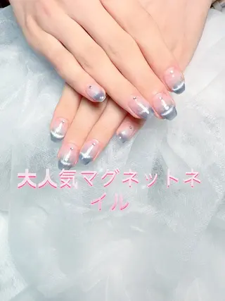 ネイル pink ladyサロン所属・べ にのネイルデザイン