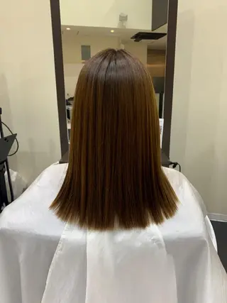 ミディアム パーマ J’s所属・本丸 楓香のヘアスタイル