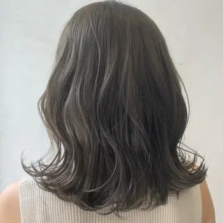 ミディアム カラー 💚 nao💚のヘアスタイル