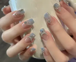 ネイル VIVIAN エイのネイルデザイン