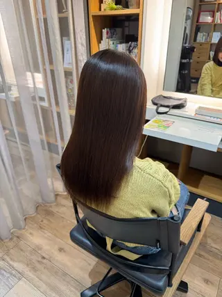 セミロング afloatkobe所属・美髪/髪質改善 川口凌弥のヘアスタイル