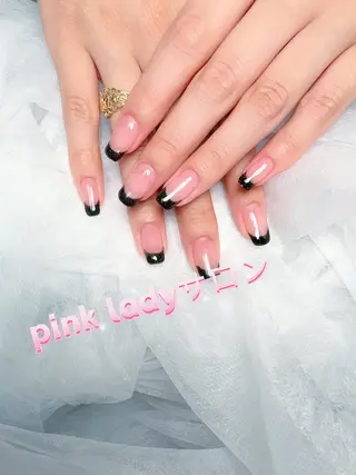 ネイル pink ladyサロン所属・べ にのネイルデザイン