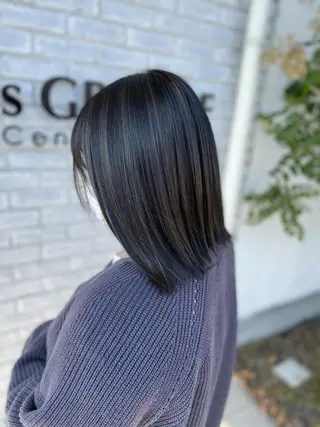 ミディアム Well's TAIGAのヘアスタイル