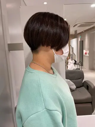 ショート 太田ありさ クリーミーヘアカラーのヘアスタイル