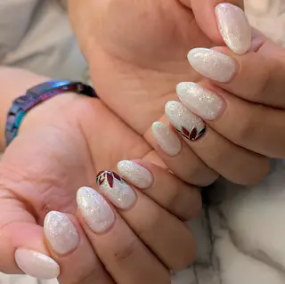 ネイル ジェヌインネイル 河内のネイルデザイン