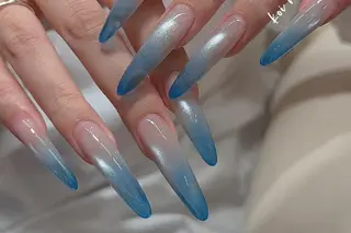 ネイル 小島 阿佑美のネイルデザイン