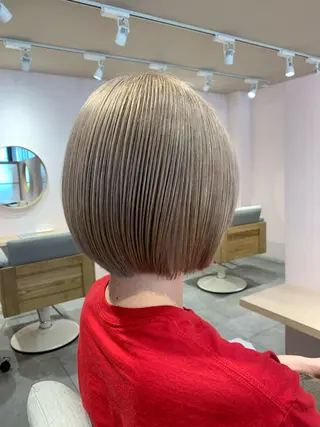 ショート カラー rio .のヘアスタイル