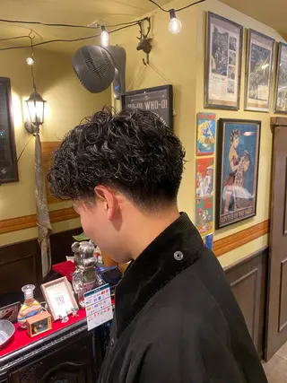 ショート パーマ メンズ 💈メンズカット 中野💈志賀 隼樹のヘアスタイル