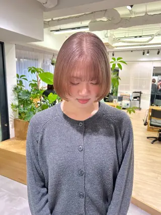 ミディアム カラー 艶ベージュ/オリーブ カラー🫒airiのヘアスタイル