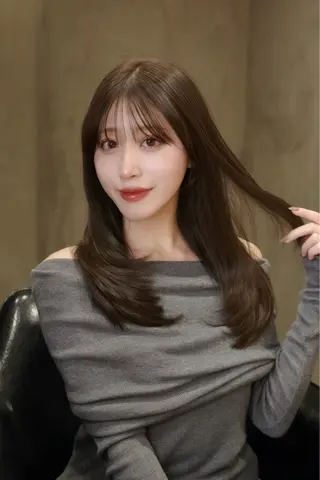 セミロング 美顔形成カット｜青山 髪質改善｜三浦秀太郎のヘアスタイル