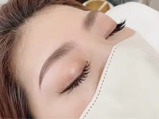 アイブロウ STELLA harunaのネイルデザイン