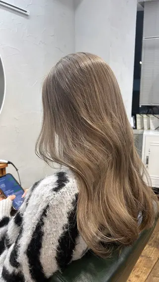 ロング 透明感ヘアカラー chiharuのヘアスタイル