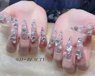ネイル D-BEAUTY Nailsalonのネイルデザイン
