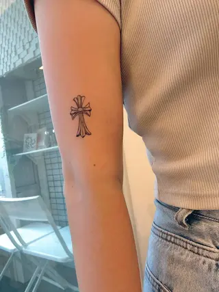 JAYU(mooiシェアサロン内)所属・JAYU タトゥー&ネイルのネイルデザイン