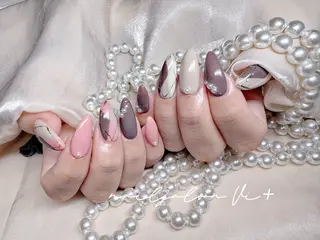 ネイル ✨Nailsalon Vi+✨のネイルデザイン