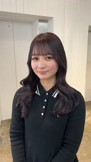 ロング ALBUM SHINJUKU所属・フカミ マナカのヘアスタイル