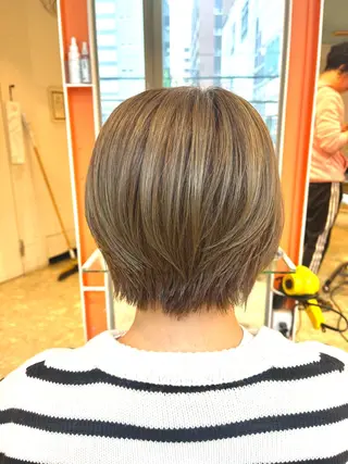 ショート うしだ かおるのヘアスタイル