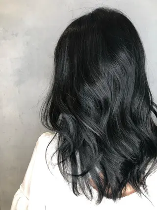 ロング カラー 塚田 美幸のヘアスタイル