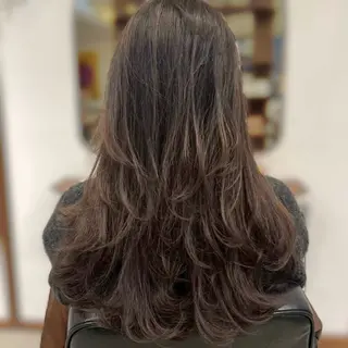 ロング 坂本 璃里杏のヘアスタイル