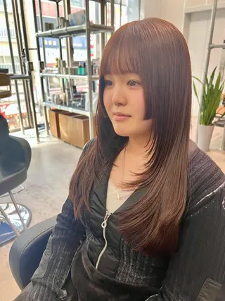 ロング 透明感カラー/レイヤ ーhinata.のヘアスタイル