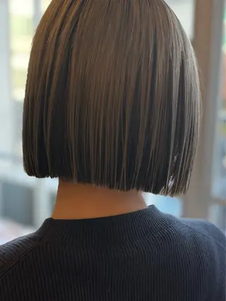 ショート カラー ond〖オンド〗所属・中目黒インナーカラー ボブ橋本青輝のヘアスタイル