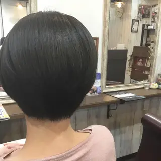 ショート カラー embrace エンブレイスのヘアスタイル