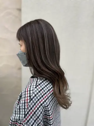 ロング カラー 西川 舞彩のヘアスタイル