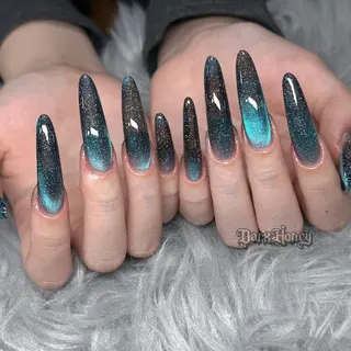 ネイル Dark honey スカルプ専門原宿店のネイルデザイン