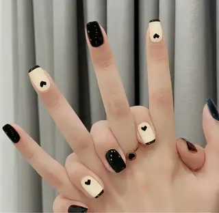 ネイル Chiara 長さだしのネイルデザイン