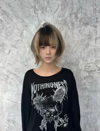 ショート カラー デザインカラー⭐︎★ 🐆hyo🐆のヘアスタイル