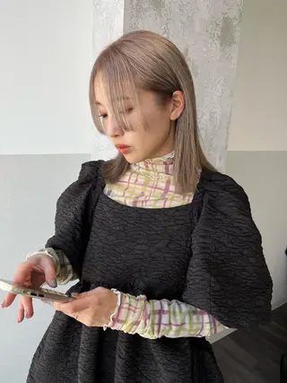 ミディアム カラー ヘアアレンジ umu.［韓国ヘア /ダウンパーマ］のヘアスタイル