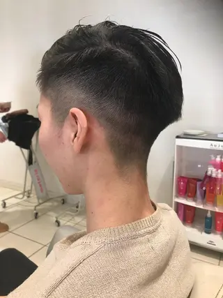 ショート カラー パーマ ヘアアレンジ メンズ キッズ ネイル マツエク・マツパ MODEK's西宮店 マネージャー神道有基のヘアスタイル