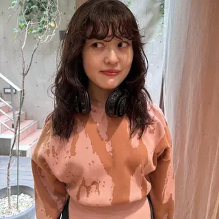 ミディアム パーマ 大橋 芽衣のヘアスタイル