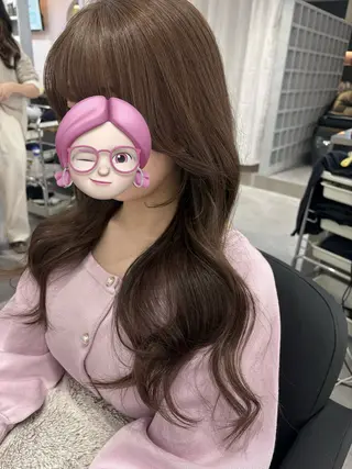 ロング カラー ヘアアレンジ 韓国透明感🇰🇷 SAKURAのヘアスタイル