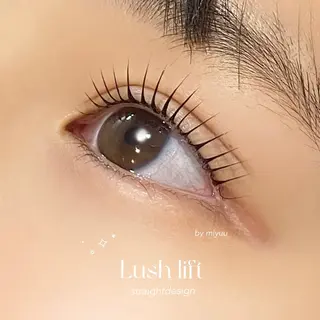 マツエク・マツパ Loweli 本山店所属・Loweli miyuuのマツエク・マツパデザイン