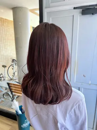 ロング カラー ツキダテ ユイのヘアスタイル