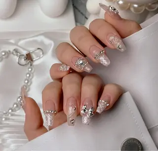 ネイル Lyna 池袋のネイルデザイン