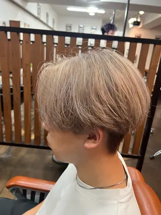 カラー ヘアー　プランニング　ビジョン所属・渡邉 来伸のヘアスタイル