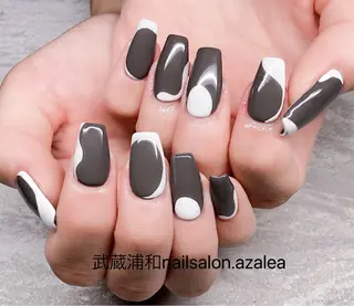 ネイル R inのネイルデザイン