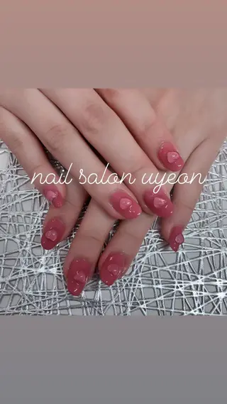 ネイル 鈴木 愛理のネイルデザイン