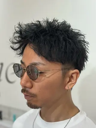 ショート パーマ メンズ 【店長】メンズ職人 短髪　ハイトーン🔥のヘアスタイル