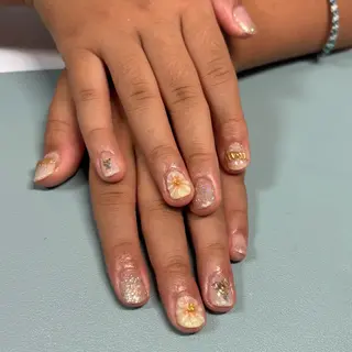 ネイル see nail所属・see nailのネイルデザイン